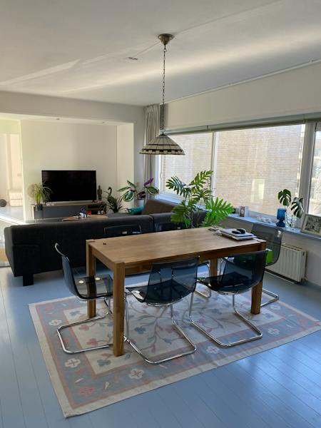 Dikninge, Amsterdam 1
