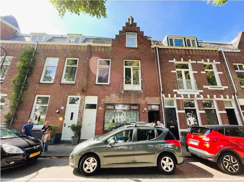 Generaal van Hamsingel, Breda 6