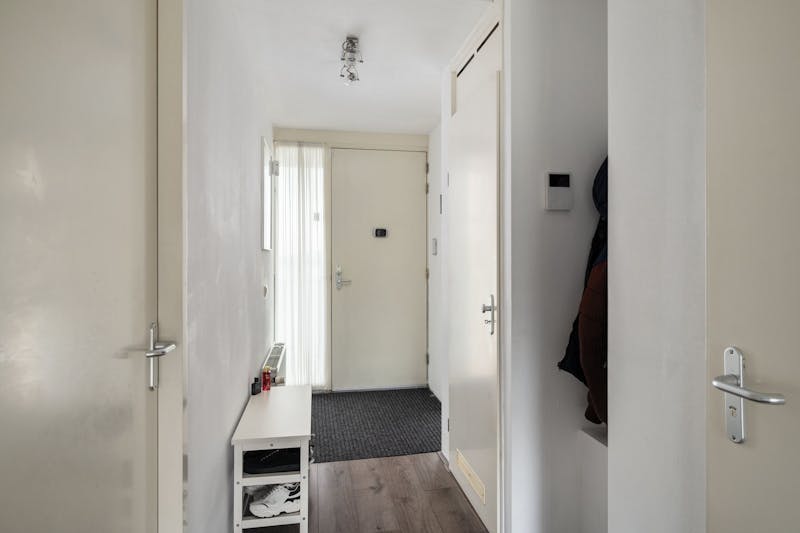 Middeldijkerplein, Barendrecht 8