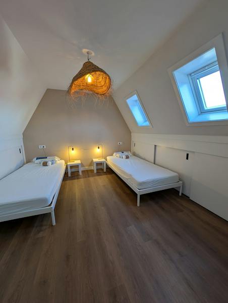 Van Tuyll van Serooskerkenweg, Amsterdam 8